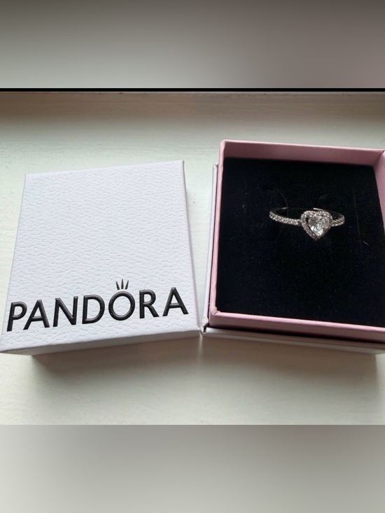 Pandora Jewelry - Pandora Silver Heart Ring with Clear Stones - Silver/White